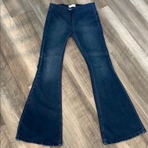 Free People Flare Jeans! Size: W 28